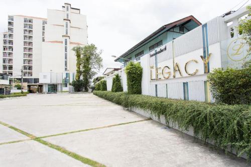 โรงแรมเดอะเล็คกาซี่ (The Legacy Hotel)